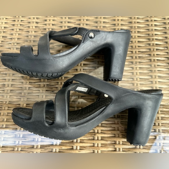 Crocs Sandals Heels Womens 8 Cyprus IV Black Chunky Slide Slip-On Shoes Comfort - Picture 3 of 8